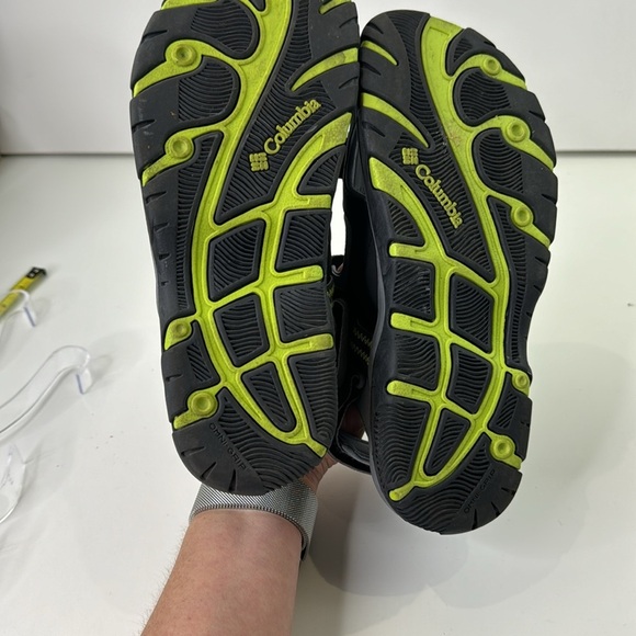 Columbia sandals youth size 5 - Picture 8 of 8